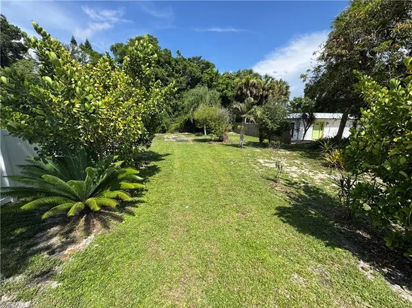 27261 Shriver AVE, BONITA SPRINGS, FL 34135