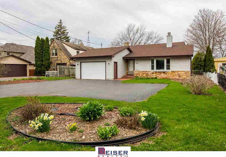 1st image of 1356 Lakeshore Dr