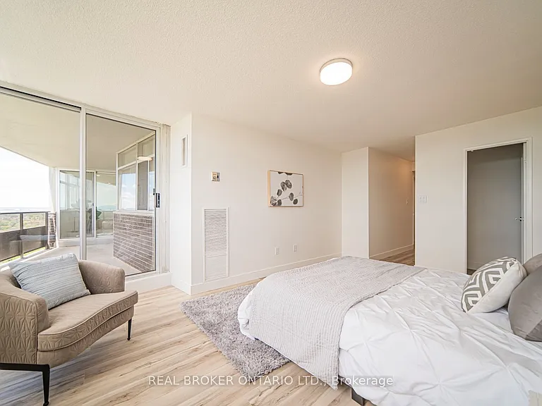 3151 Bridletowne Cir #1901 — Photo 12