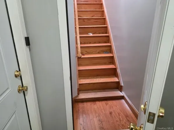 (undisclosed Address), Richmond Hill, NY 11418