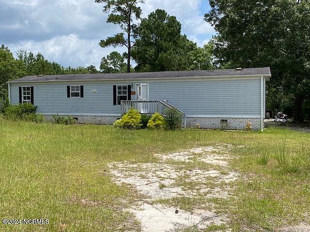 2nd image of 3600 Blue Banks Loop Road NE