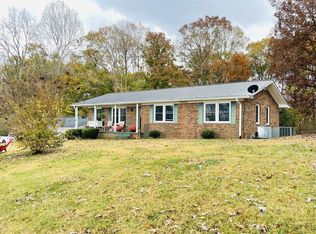 166 Hill View Dr, Lobelville, TN 37097