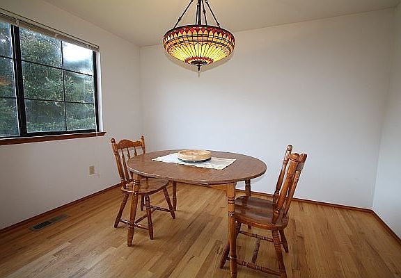 Kitchen Eating Space