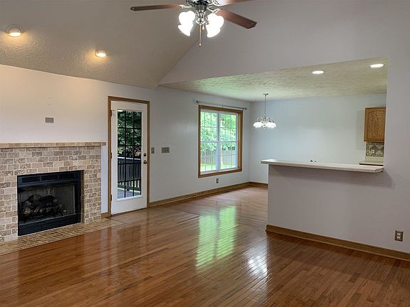 2nd image of 2767 Ann Dr