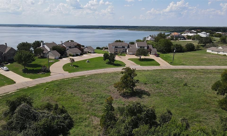 19080 White Bluff Dr, Whitney, TX 76692 MLS 20156465 Zillow