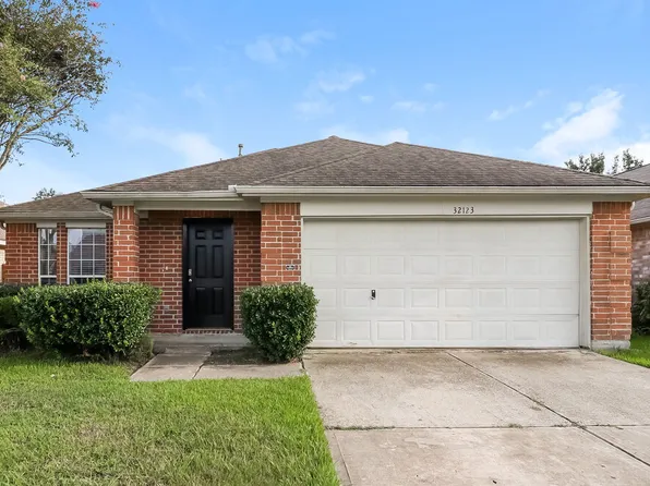 32123 Decker Oaks Dr, Pinehurst, TX 77362