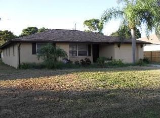 241 E Seminole Dr, Venice, FL 34293