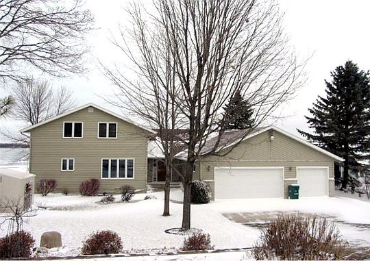 2nd image of 17118 Haugen Beach Rd