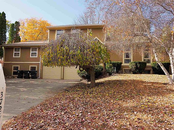 2nd image of 3725 Lindenwood St