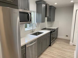322 NE 3rd St APT D, Hallandale, FL 33009