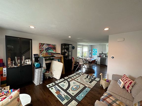 5th image of 3 Riley Rd #3