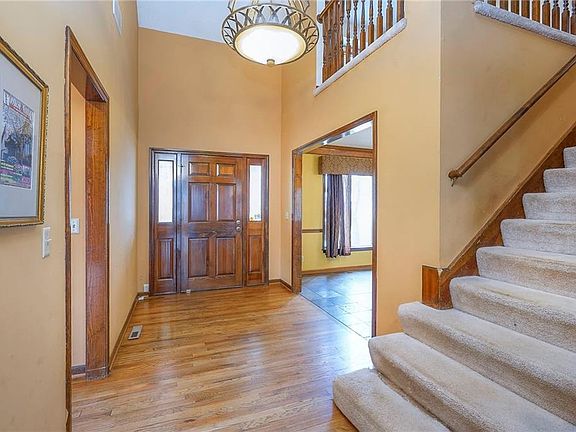 5th image of 4417 W 130th St