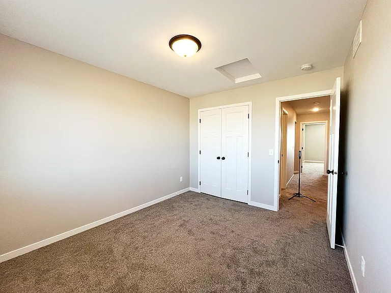 211 Timberwolf Dr — Photo 12