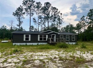 6936 Greenfield Rd, Blackshear, GA 31516