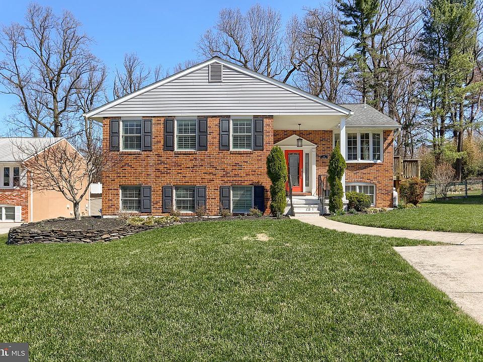 1st image of 9 Tyburn Ct