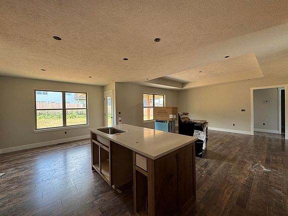 5th image of 2608 W Pigeon Drive