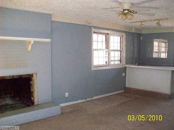 3rd image of 136 Beechwood Cir