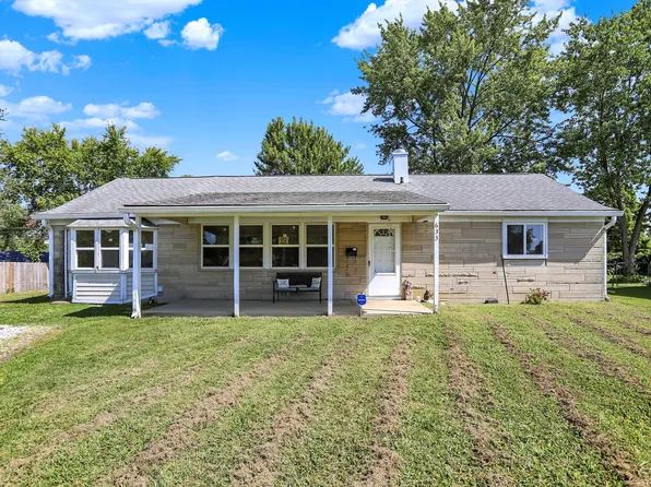 633 Park Dr, Greenwood, IN 46143