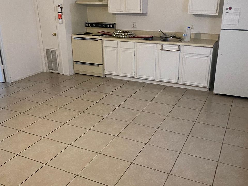 1st image of 510 N Monroe St #8