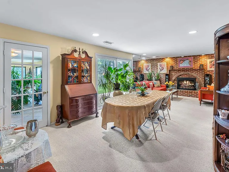 1329 Gresham Rd — Photo 37