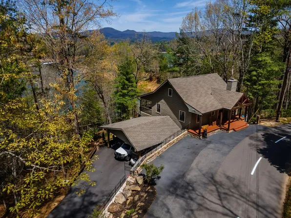 1227 Village Rd, Murphy, NC 28906