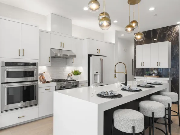 8337 Distinctive Dr, San Diego, CA 92108