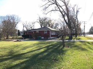 403 N Park St, Westmont, IL 60559