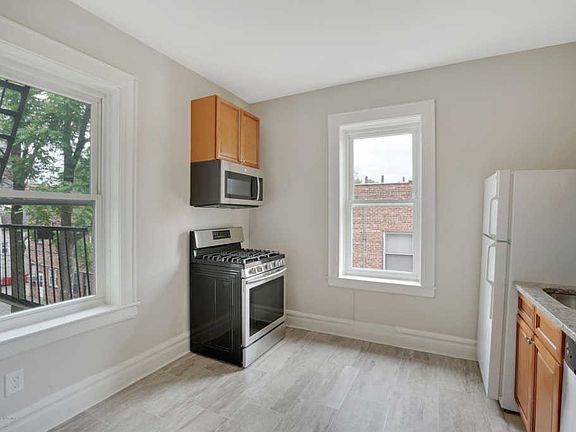 2nd image of 192 Claremont Ave APT 44