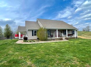 842 Harmony Rd, Gandeeville, WV 25243