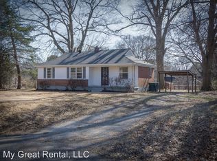 401 Sullivan Dr, Memphis, TN 38109