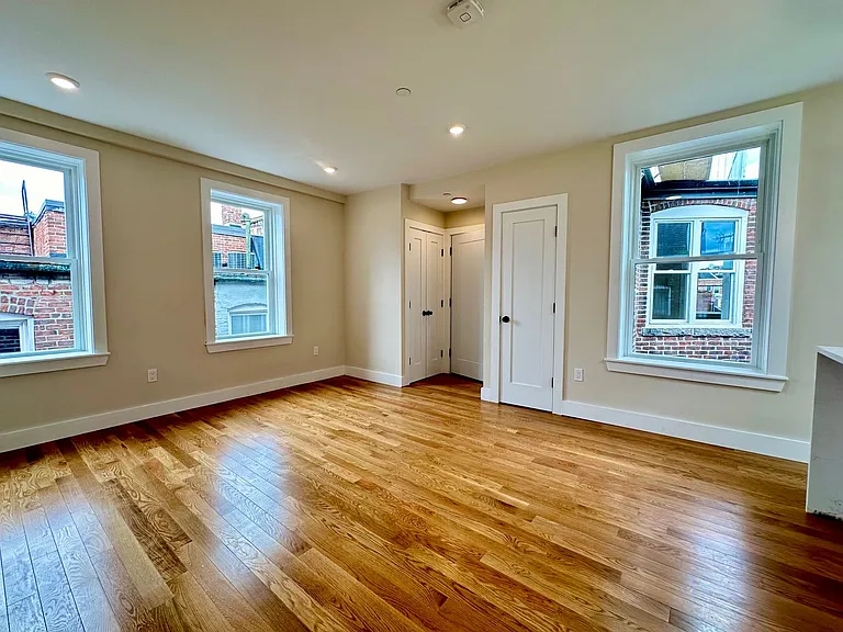 70 N Margin St #4 — Photo 6