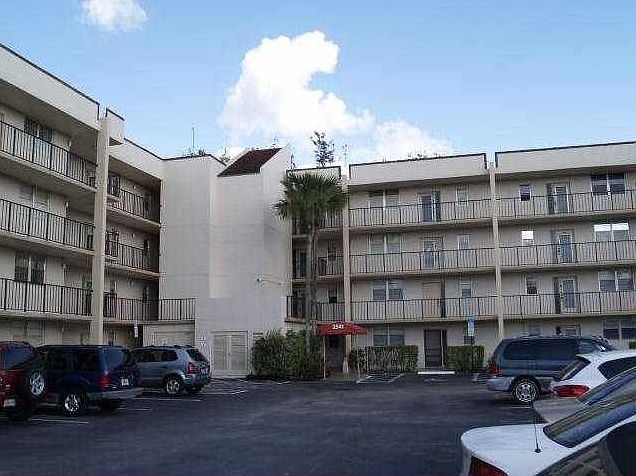 1st image of 2571 Aragon Blvd APT 417