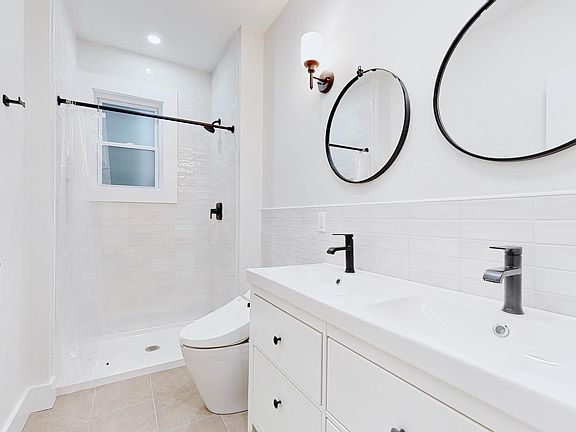 4th image of 88 Edwards St #1
