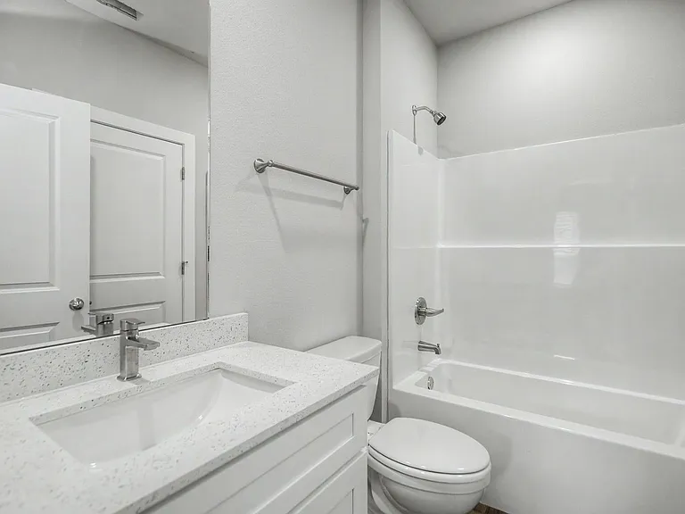 403 S 29th St — Photo 14