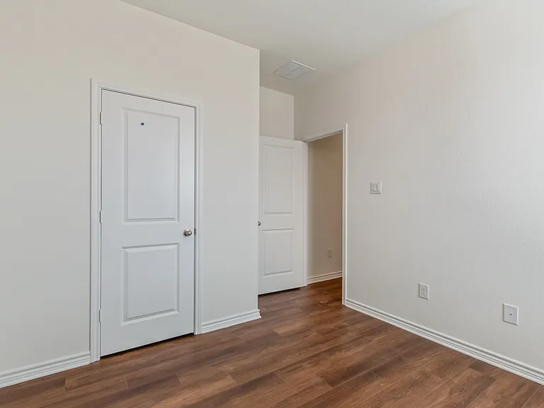 15515 Electra Cir — Photo 7