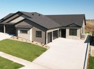 2108 Prairie Hawk Dr, Bismarck, ND 58503