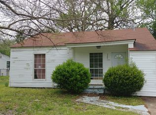 729 Arizona Ave, Wake Village, TX 75501