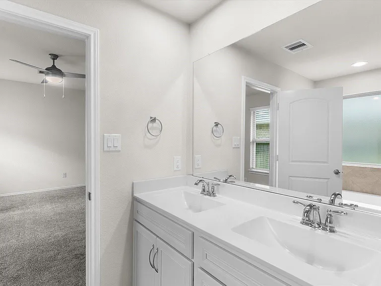 9257 Inland Leather Ln — Photo 23