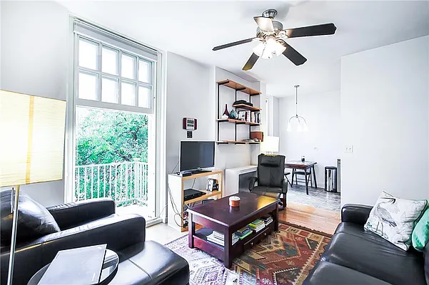 Sold by R New York | media 4