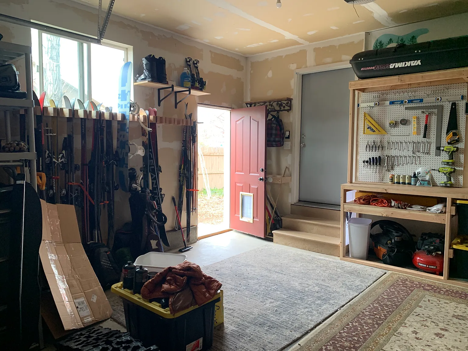 6 bed, 2842 sqft, $800 — Photo 2