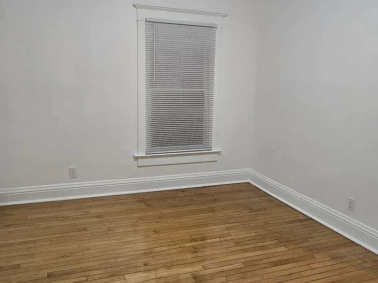 1114 College St N #1144 — Photo 36