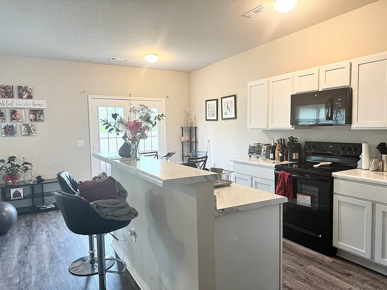 8616 Eastwood Creek Dr — Photo 7