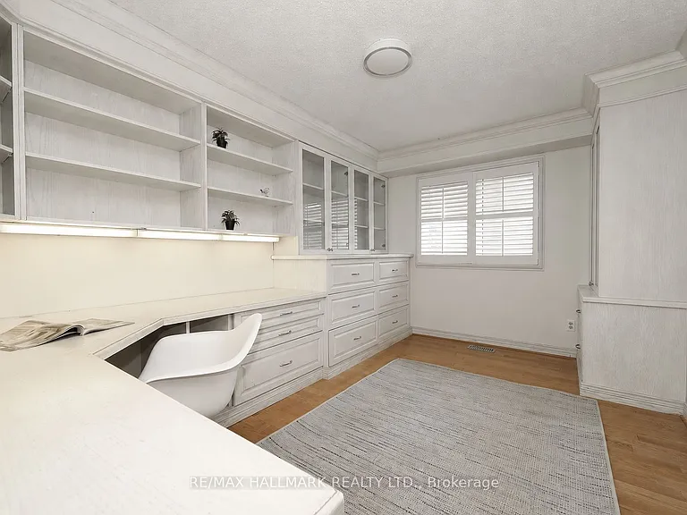 58 Pickett Cres — Photo 21