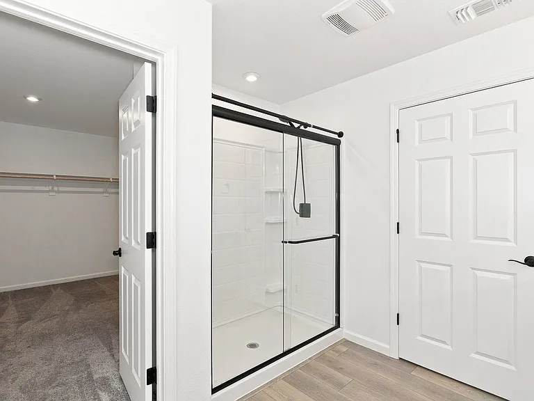 516 Silver Cloud Ct — Photo 11