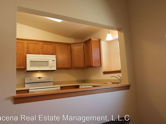 2nd image of 60 Jefferson Ln