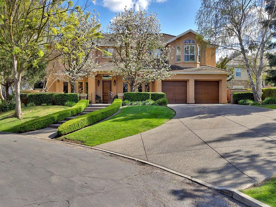 1st image of 4682 Saint Andrews Dr