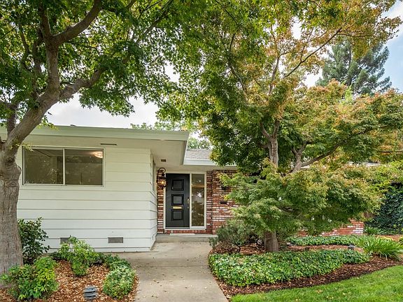 4th image of 4432 Briarwood Dr