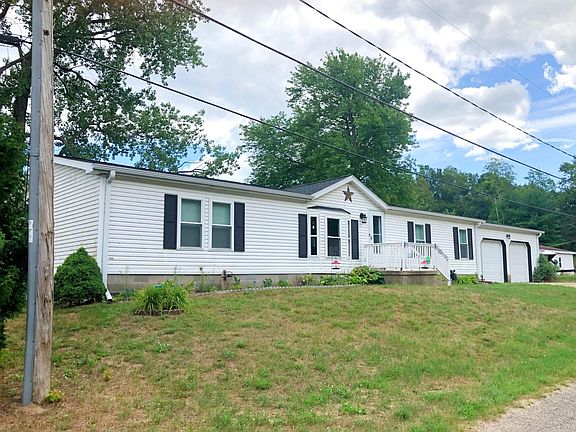 3rd image of 9834 S Clearwater St