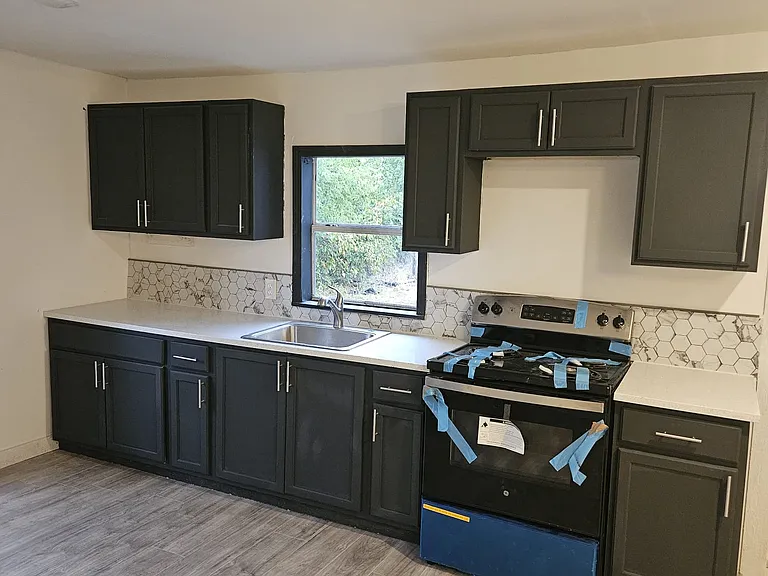 500 Allen Ave — Photo 8