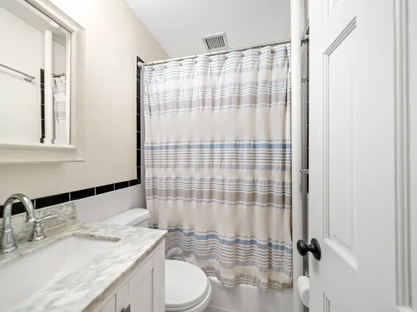 132 West 71st Street image 8 of 9